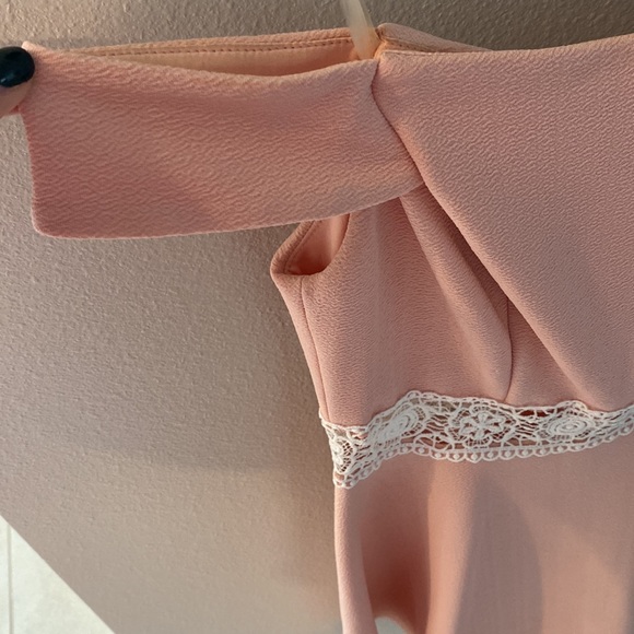 Off the Shoulder Light Pink Dress - size 3/4 - Picture 3 of 5